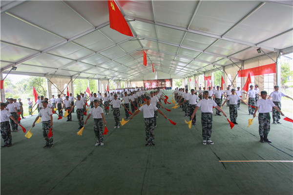 精铸匠魂 工筑青春丨2003网站太阳集团钢构集团2021年应届大学生新员工军事训练圆满举行！